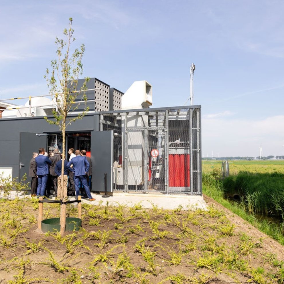 Grandopening 2422 Aangepast